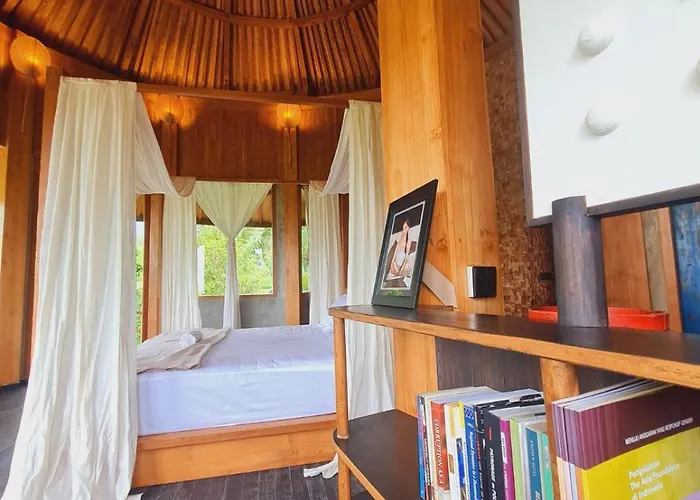 Omantra Bali