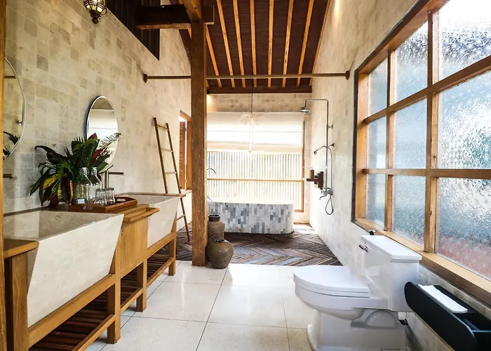 Omantra Bali