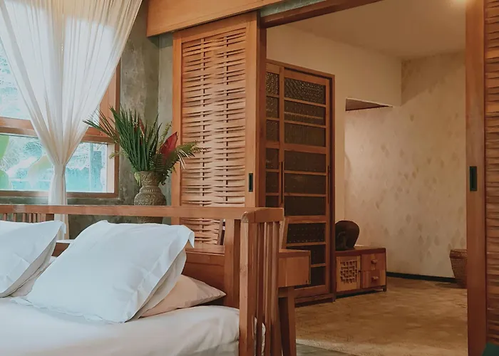 ベッド・アンド・ブレックファスト Omantra Bali Singaraja