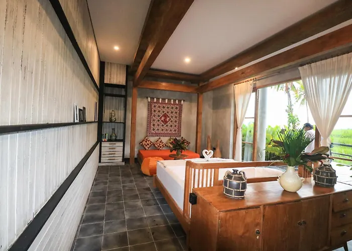 ベッド・アンド・ブレックファスト Omantra Bali Singaraja