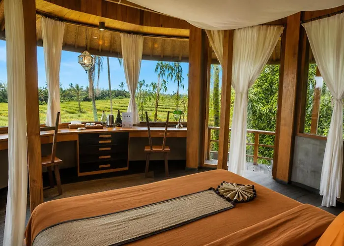 Omantra Bali * Singaraja