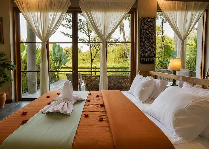 Omantra Bali Bed & Breakfast *