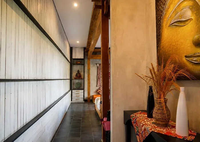 Omantra Bali Bed & Breakfast Singaraja