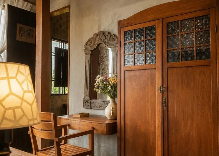 Omantra Bali Bed & Breakfast Singaraja