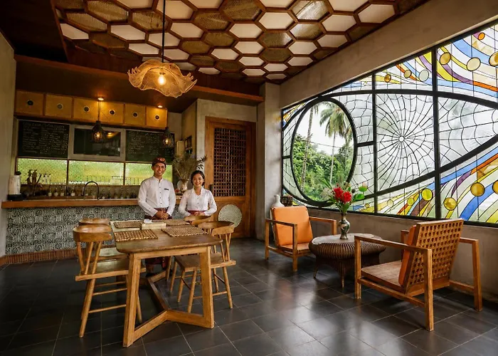 Omantra Bali Bed & Breakfast *