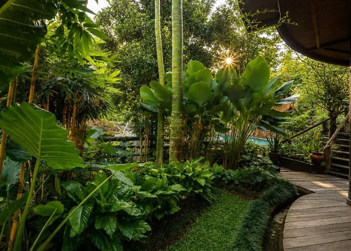 Bed & Breakfast Omantra Bali