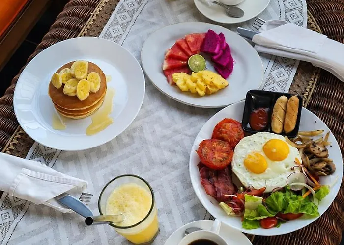 Bed & Breakfast Omantra Bali Singaraja